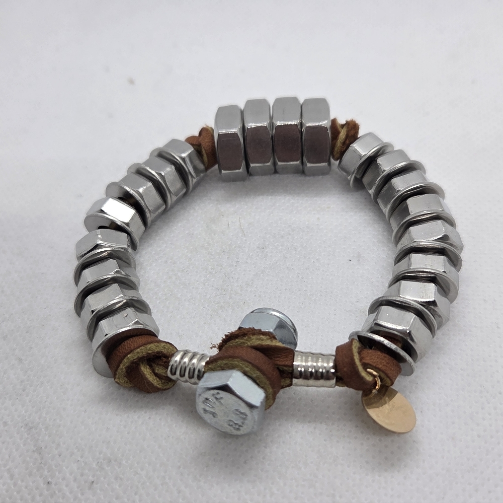 GiuliA Creations A Chunky Silver Nuts and Brown Leather Bracelet - Picture 3 of 9